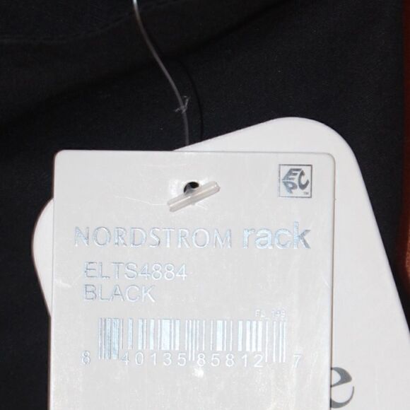 NWT Elodie Black Crop top Women Size Medium - Picture 16 of 16